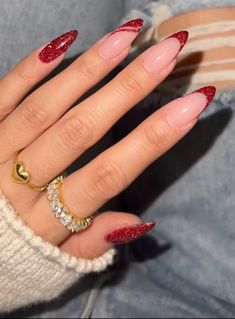 #christmasnails #decembernails #rednails #winternails #beauty #fashion #nailinspiration Red Nails Valentines Day, Red Nails Valentines, Red Sparkle Nails, Nails Valentines Day, Valentines Day Nails, Nails Valentines, December Nails, Nails Christmas