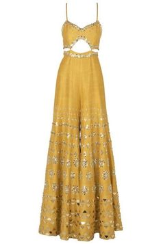 Papa Don't Preach, Haldi Outfits, Indian Outfits Lehenga, Traditional Indian Dress, Indian Dresses Traditional, Traditional Indian Outfits, Indian Gowns Dresses, Indian Gowns, Indian Bridal Outfits