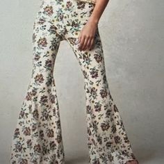 New W/ Price Tag Is An Overstock Outlet (Has Black Line Going Thru Cloth Label Name To Prevent Store Return) Authentic Free People Jeans - Float On Flares - Printed - Floral Bouquet - Cotton/Polyester/Elastane - Note: These Have Stretch To Them And Go Down A Size - Size 28; Measures Approx. 29" Waist, 33"Hips, 44" Length Chic Cream Floral Print Bottoms, Beige Cotton Bottoms With Floral Print, Cream Floral Print Bottoms For Spring, Spring Floral Print Cream Bottoms, Fitted Bohemian Bottoms With Floral Print, Floral Print Flare Bottoms For Spring, Spring Floral Print Flare Bottoms, Fitted Beige Floral Print Bottoms, Fitted Flare Bottoms With Floral Print