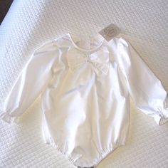 Tbbc Nwt 2t White Long Sleeve Bubble With Snaps At The Bottom. White Long Sleeve Tops For Baptism, Beaufort Bonnet, Beaufort Bonnet Company, Puppy Prints, Bubble Romper, Peter Pan Collar, White Long Sleeve, Peter Pan, Playsuit