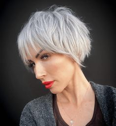 27 Hair Trends For Women Over 40 In 2024 Kratke Frizure, Pageboy Haircut, Hair Today Gone Tomorrow, Pixie Hair, Classic Hairstyles, Hair Haircuts, Haircut For Older Women, Short Hair Haircuts