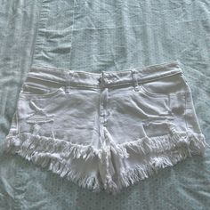 Cute, Summery Low-Rise White Denim Vintage Shorts- Never Worn! White Mid-rise Jeans With Built-in Shorts, White Stretch Mid-rise Jean Shorts, Stretch Mid-rise White Jean Shorts, White Distressed Mid-rise Bottoms, White Casual Beach Jeans, White Casual Jeans For Beach, Casual White Jeans For Beach, Stretch Distressed White Bottoms, White Summer Jeans For Beach