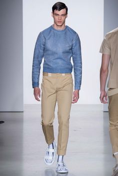 Calvin Klein Collection Spring 2016 Menswear - Collection - Gallery - Style.com 2016 Menswear, Mens Fashion Photography, 2016 Trends, Male Fashion Trends, Spring Summer Trends, Custom Suit, Street Style Summer, Menswear Inspired