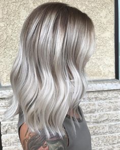 Pelo Color Ceniza, Ash Blonde Hairstyles, Blond Hairstyles, Hair Colour Design, Ash Blonde Hair Colour, Ash Blonde Balayage, Blonde Hairstyles