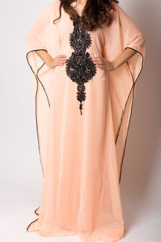 Pale Apricot&Noir Kaftan Mode Shoes, Moroccan Fashion, Moroccan Dress, فستان سهرة, Caftan Dress, Hijabi Fashion, Islamic Fashion, Muslimah Fashion, Abaya Fashion