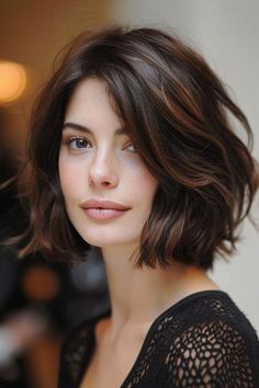 Short Hair With Bangs For Long Face, Color For Dark Hair, Rambut Brunette, Chin Length Hair, Hair Inspiration Short, Lob Haircut, Medium Length Hair Cuts, Brown Hair Colors, Hair Today