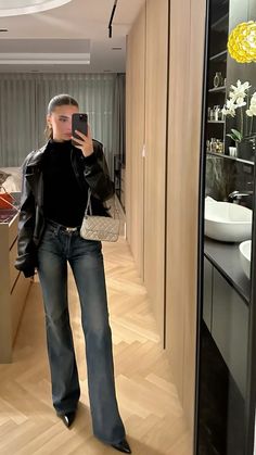 Old Money Black Outfit, Fits Baggy, Winter Fashion Outfits Casual, 2024 Outfits, Winter Outfit Inspiration, Ootd Inspo, Fall Inspo, Out Outfits, Causual Outfits