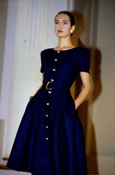 Gail Elliott, Slavic Style, 1990s Style, Runway Fashion Couture, Vintage Runway, Mode Chanel, Old Hollywood Glam, Classy Girl, 90s Looks