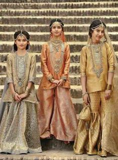 Pakistani-wedding-partywear-sharara-designs-for-little-girls-2 – FashionEven Wedding Sharara, Sharara Dress, Wedding Kids Outfit, Sharara Designs, Wedding Dresses For Kids, Bridal Elegance, Kids Party Dresses