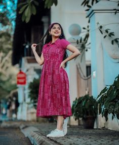 Cotton Frocks For Women Designs, Long Gown Designs Indian Simple, Cotton Frocks For Women, Frock Photos, Black Maxi Dresses, Short Frocks, Stylish Kurtis Design, Latest Maxi Dresses