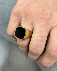 Men Ring with Onyx, Black Pinky Signet Ring, Square Shape Genuine Gemstone, Stylish Gold / Silver Ring, Handmade Jewelry, Best Gift for Him ◎ Details ◎ ○ Material 14K Solid Gold or 925 Sterling Silver Weight of Ring : approx 18.00 gr Height of Ring : approx 5.30 mm ○ Upgrade to Solid 18K Gold, please click the link below: https://www.etsy.com/listing/962826004 ○ Gemstone Natural Onyx Gemstone approx. 15 mm x 15 mm 4.23 ct Made to Order HANDMADE ITEM ○ For Men Collection : https://etsy.me/2PmKJMW Pinky Signet Ring, Ring Square, Topaz Color, Best Gifts For Her, Men Ring, Onyx Gemstone, Gorgeous Jewelry, Men's Jewelry, Square Shape