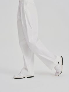 Details: Clean and pure white wide leg pants High-waisted straight-leg shape Pleated waist for a strong sense of layering Side slash pockets Loose hem, floor-length pants Materials & Care: Viscose 39.9%, Nylon 30.2%, Cotton 25.5%, Spandex 4.4% Hand wash | Dry clean Do not bleach Size & Fit: Model is 5'7", Bust 32, Waist 24, Hips 35, wearing a size S Item #: WM2PA17 Modern White Wide Leg Pants For Work, White Bottoms With Straight Hem For Summer, White High-waisted Wide Leg Pants, Modern White Wide Leg Pants With Pockets, Modern White High-waisted Wide Leg Pants, Modern White Pants With Pockets, Modern White Pants With Straight Hem, Modern White Straight Leg Wide Pants, Modern White Trousers