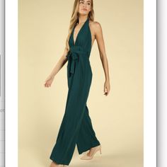 Gorgeous Honey Punch Wide-Leg Halter Jumpsuit In Forest Green. Ties At The Neck, And Has A Zipper For Ease Of Getting In And Out. Gorgeous Color, And So Flattering On! Honey Punch Is Featured In Bloomingdales, Urban Outfitters, Asos, Topshop And Nordstrom, And Coveted Among Fashion Style Icons And Celebrities Around The World. Green Jumpsuit Gold Accessories, Emerald Green Jumpsuit Lulus, Dark Green Jumpsuit Lulus, Green Halter Neck Jumpsuit For Beach, Fitted Green Halter Neck Jumpsuit, Green Stretch High-waist Jumpsuits And Rompers, Honey Punch, Forest Green Color, Halter Jumpsuit