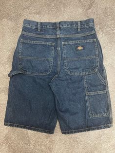 New beautiful shorts from Dickies Fits very well on the body Very comfortably Five pockets All sizes available to suit any parameters I'll help you choose the size, write Dickies Shorts, Family Presents, Beautiful Shorts, Cargo Shorts, Short Outfits, Mens Shorts, Favorite Outfit, Ukraine, Loose Fitting