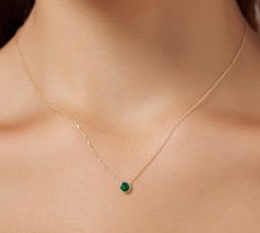 14K SOLID YELLOW GOLD BEZEL SETTING 0.30 CARAT SOLITAIRE EMERALD NECKLACE Here is a dainty, delicate and simple, yet classy minimalist 4 Prong lab created Emerald Solitaire Necklace. This is 14k Solid Gold. (We do not sell filled or plated jewelry) Perfect for everyday use. Metal : 14K Solid Gold Necklace Length : 16 inches / 41.5cm Pendant Width : 4mm Gemstone : 4mm Emerald Total Carat: 0.30ct ---MADE IN USA--- ---Absolutely stunning. Comes in a gift box. ---Shipping Policy---- Item will be shi Emerald Pendant Simple, Yellow Gold Heart Necklace, Floating Heart Necklace, Classy Minimalist, Preppy Jewelry, Bezel Necklace, Solitaire Necklace, Lab Created Emerald, Solid Gold Necklace