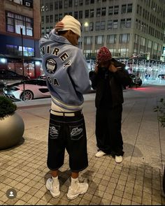 Duo Outfits, 2000s Fashion Men, Poses Friends, Streetwear Outfit Ideas, Style Inspiration Casual, Mens Outfit Inspiration, Mens Fashion Streetwear