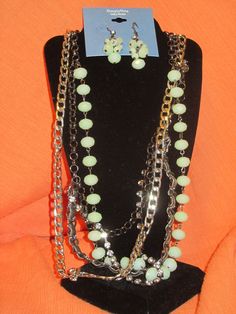 SIMPLY VERA WANG NWT $52 light green stones women's LONG necklace earrings set | eBay Green Stones, Acrylic Light, Silver Chains, Green Beads, Simply Vera Wang, Simply Vera, Green Bead, Green Stone, Clear Rhinestones