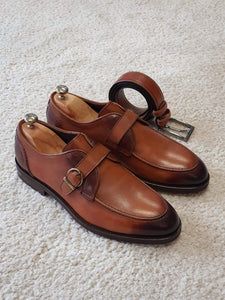 Mens Tassel Loafers, Buckle Loafers, Gentleman Shoes, Tan Shoes, Tassel Loafers, Shoe Gifts, Classic Shoes, Monk Strap, Classic Leather