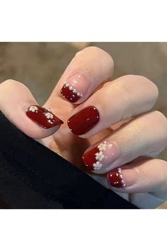 Red Nails Wedding Brides, Red Nails Bride, Nail Ideas Red Short, Short Nail Art Christmas, Short Square Nail Art Designs, Red Nails Ideas Square, Short Gel Nails Red, Red Gel Nails Ideas, Nail French Design