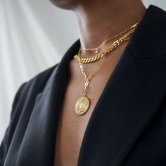 Personalized Traditional Crafted Style Jewelry Gift for Her: Four initials heart or arrow, pendant medallion charm engraved era collection necklace in gold vermeil plated sterling silver 925 for mom, sister, best friend, bridesmaids or yourself. Unique women gift minimalist style jewelry for any occasion. ★★ PAIR IT with Our Tyra Medallion Bracelet to wear it as a Set: https://www.etsy.com/listing/1180398935/oak-and-luna-tyra-initial-medallion? ★D E T A I L S  ∙ & ∙ M A T E R I A L  ∙  I N F O Oak And Luna, Valentine Gifts Jewelry, Dance Necklace, Unique Gifts For Women, Belly Dancing, Gold Charm Necklace, Cluster Necklace, Medallion Necklace, Valentines Jewelry