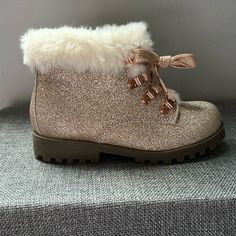 Single Right Boot! Girls Size 10 M Brand New Never Used! Gold Glitter, Kids Shoes, Faux Fur, Zip Ups, Shoe Boots, Size 10, Glitter, Brand New, Boots