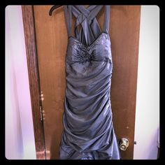 Formal Dress Size 6 Nwt Fitted Sleeveless Gray Evening Dress, Gray Fitted Sleeveless Evening Dress, Elegant Gray Ruched Dress, Fitted Gray Dress For Evening, Fitted Gray Evening Dress, Formal Fitted Gray Mini Dress, Gray Fitted Mini Dress For Formal Occasions, Fitted Gray Ruched Dress, Formal Gray Fitted Mini Dress