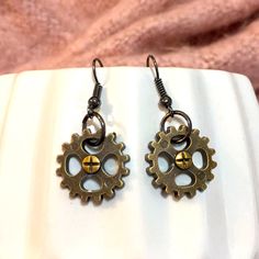 Gear Earrings Screw Earrings Steampunk Industrial Unique Gear Earrings, Steampunk Earrings, Jewelry Earrings, Women Jewelry, Jewelry Making, Women Shopping, Color