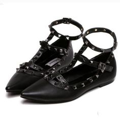 Nwot Super Cool Unique Flats Size 38 Us 7.5 Leather Upper Pointy Toe Euro Fashion By Jitianxi Euro Fashion, Studded Gladiator Sandals, Super Cool, Gladiator Sandals, Women's Shoes Sandals, Black Silver, Shoes Sandals, Leather Upper, Size 7