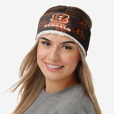 Cincinnati Bengals Womens Head Start Headband FOCO - FOCO.com Casual Headband With Sweatband For Sports, Casual Sports Headband, Heart On Your Sleeve, Nfl Teams Logos, Logo Display, Headband Styles, Self Service, Cincinnati Bengals, Head Start