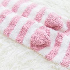 Material: made of coral fleece . warm and comfy in winter ^-^ Warm Cozy One Size Socks, Warm Cozy One-size Socks, Cozy Warm One Size Socks, Cozy Warm One-size Socks, Warm White Knee-high Socks, White Warm Knee-high Socks, Comfortable Warm White Knee-high Socks, Soft Indoor Socks For Winter, Comfy Warm Socks For Winter