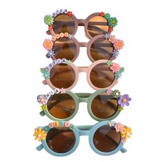 Listing is for one pair of flower sunglasses with personalization, and flower charms. Made to order. ❤️Perfect gifts and are especially great for sunny summer. Summer Birthday Sunglasses With Tinted Lenses, Summer Tinted Sunglasses For Birthday, Custom Name Sunglasses As Summer Gift, Custom Name Fun Sunglasses For Summer, Cute Customizable Sunglasses For Beach, Custom Name Sunglasses For Summer Beach, Cute Summer Sunglasses For Birthday, Custom Name Sunglasses For Beach In Summer, Personalized Sunglasses For Beach