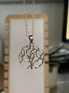 16" 925 necklace with a 925 Tree of Life pendant. pendant: 26mm x 19mm Comes in a little branded drawstring bag with a cleaning cloth Tree Of Life Pendant, Cleaning Cloth, Sterling Silber, Tree Of Life, Drawstring Bag, Pendant Necklaces, Jewelry Necklace Pendant, Etsy Accessories, Jewelry Necklaces