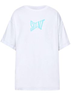 white/aqua blue cotton logo print to the front short sleeves straight hem White Logo T-shirt For Summer, White Logo Lettering Tops For Streetwear, White Logo Top For Streetwear, Oversized White Top With Logo Lettering, Oversized White Tops With Logo Lettering, White Logo Detail Top For Streetwear, White Oversized Top With Logo, Oversized White Tops With Logo Detail, White Logo Lettering Short Sleeve T-shirt