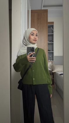 Casual Chic Outfits, Modern Hijab Fashion, Ootd Inspo, Casual Hijab Outfit, Hijabi Outfits Casual, Everyday Fashion Outfits, Casual Day Outfits