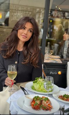 Alena Khovrina, Winter Garden Party, Italian Hair, Garden Party Outfit, Office Makeup, Parisian Life, Healthy Lifestyle Inspiration, Elegant Hairstyles, Blackjack