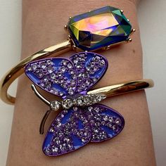 Betsey Johnson Gold Tone Purple Jewel And Butterfly Bangle Spring Party Purple Jewelry, Trendy Purple Jewelry For Spring, Adjustable Purple Bracelets For Spring, Betsey Johnson Bracelet, Heart Bangle Bracelet, Fox Jewelry, Vintage Betsey Johnson, Crystal Bangle, Rose Gold Heart