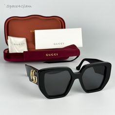 New Gucci Gg0956s Logo 003 Black Gold Grey Rectangle Oversized Unisex Sunglasses Same/Next Day Free Shipping! No Offers Accepted. Final Price! Don't Miss Out, Shop Now! 100% Authentic & Brand New! Brand: Gucci Model Number: Gg0956s / Gg 0956s Logo Color Code: 003 Gender: Women/Unisex Frame Shape: Rectangle Oversized Frame Color: Black/Gold Logo Frame Material: Acetate Frame Type: Full Rim Lens Color: Grey Lens Material: Nylon Size: 54x19x145 100% Uv Protection Made In Italy Full Retail Gucci Set Chic Gucci Rectangular Sunglasses, Gucci Sunglasses Women Oversized, Designer Gucci Rectangular Sunglasses, Oversized Gucci Sunglasses, Big Glasses Frames, Trendy Matte Black Gucci Sunglasses, Designer Black Rectangular Sunglasses, Luxury Black Rectangular Sunglasses, Designer Gucci Black Shield Sunglasses