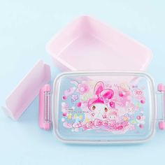 Create the most kawaii kyarabens inside this cute rectangular bento with pastel prints of My Melody dreaming about a lot of flowers! It comes with a transparent lid that has dual snap locks and a removable partition. This super cute lunch box made of sturdy resin has silver ion properties that eliminate bacteria and is both dishwasher and microwave safe — sans lid! A kawaii rectangular lunch box set featuring a pastel illustration of My Melody dreaming about flowers Includes: 1 x rectangle-shape Cute Multicolor Rectangular Lunch Box, Cute Pink Lunch Box For Gift, Kawaii Rectangular Lunch Box Gift, Cute White Lunch Box For Gift, Tiny Chum, A Lot Of Flowers, Pastel Prints, Pastel Illustration, Cute Lunch Boxes