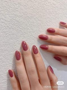 Elegant Nails Classy Simple, Nail Art Simple Elegant Natural, Short Red Nails, Hello Nails, Easy Nails