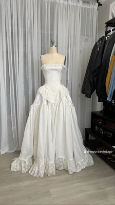 Victorian Style Wedding, Victorian Wedding Dress, Fairy Wedding, Victorian Wedding, Grad Dresses, Wedding Mood, Vintage Bridal, Wedding Dress Inspiration