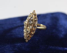 -Antique Victorian 14k Gold Old Cut Diamond Ring 5.5US -Ring size: 5.5US -Smallest diamond size: 1.8 mm -Biggest diamond size: 3.75 mm -Total weight: 3.4 g -Tested 14k gold Coral Bracelet, Big Diamond, Coral Earrings, Small Earrings Studs, Strand Bracelet, Coral Beads, Diamond Sizes, Earring Backs, Pink Sapphire