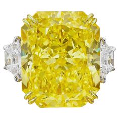 An exquisite and huge pear cut diamond without inclusions visible to the naked eye! Nowdays is so difficult to find such a big diamond with fancy color grade certified by GIA with this clarity grade and exceptional proportions! has excellent polish and excellent symmetry Angie Crabtree, Fancy Yellow Diamond Ring, Radiant Diamond Rings, Radiant Cut Diamond Ring, Canary Diamond, Cushion Diamond Ring, Yellow Diamond Ring, Yellow Diamonds Engagement, Cushion Cut Diamond Ring