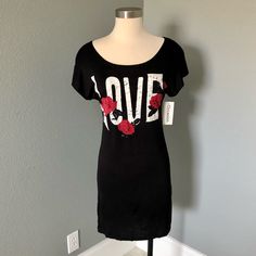 Nwt Occasion Black/White/Red “Love” Slogan Graphic Women’s Nightgown Sleepwear Comfy Sleep Pajama Shirt. Size Small. Black With White & Red Color Graphic Floral Print. Features: Scoop-Neckline. Short Cap Sleeves. Ultra-Soft Like Silk Fabric. Red Roses Graphic With White Love Print. Very Stretchable. Super Comfortable. Tunic Shirt Top. Pull On Style. Perfect Nightdress For Lounging, Day Of Relaxing, Night Dreaming & Sleep. 96% Rayon And 4% Spandex. Machine Washable. New With Tags In Excellent Con Fitted Casual Nightgown For Sleep, Black Cotton Nightgown For Loungewear, Black Short Sleeve Sleepwear For Spring, Casual Black Nightgown For Spring, Casual Black Spring Nightgown, Black Tops For Summer Sleepover, Casual Black Nightgown For Sleepover, Roses Graphic, Love Slogan