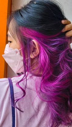 Partial Hair Dye, Partial Hair Dye Ideas, Hidden Color Hair, Hair Dye Ideas Black Women, Pink Hair Streaks, Light Purple Hair, Hair Dye Ideas