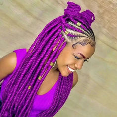 Saiba mais sobre as tranças nagô, desde a sua história até como fazer em casa. Além disso, veja mais de 70 inspirações para investir! Ponytail Braided, Feed In Braids Ponytail, Braids Inspiration, Braiding Styles, Protective Hairstyles For Natural Hair, Purple Handbags, Box Braids Hairstyles For Black Women