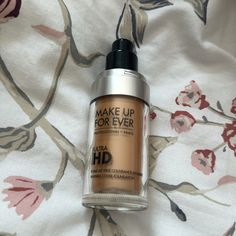 30ml 1.01 Fl Oz Y405 Golden Honey New No Box Makeup Forever Foundation, Cover Foundation, Kylie Makeup, Velvet Skin, Jenner Makeup, Kylie Jenner Lipstick, Kylie Jenner Makeup, Golden Honey, Lipstick Brands