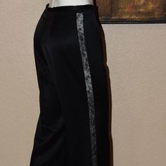 Sleek Fit Oscar De La Renta Pants Perfect For Work Or Special Occasion Accented With Black Tuxedo Style Laced Pants * Straight Leg Design Of Luxe Polyester/Acetate Blend * Banded Waist * Concealed Back Zipper With Hook-Eye* Back Waist Darts * Made In The Usa * 85% Acetate - 15% Polyester Measurements Pants: Size 6p Made In Usa Inseam: 27” Waist: 28” Hips: 38" Rise: 11" Pant Leg Opening: 22" Gently Worn - In Excellent Condition Free From Damage, Stains Or Odor Measurements Are All Taken With Garment Lying Flat And Outstretched Thank You, For Supporting My Small Business! Comes From Smoke Free Pet Free Home Tailored Full-length Dress Pants For Party, Tailored Full Length Dress Pants For Party, Tailored Dress Pants For Party, Elegant Stretch Dress Pants For Evening, Fitted Silk Dress Pants Elegant Style, Elegant Evening Dress Pants With Stretch, Elegant Fitted Silk Dress Pants, Elegant Silk Fitted Dress Pants, Silk Party Trousers