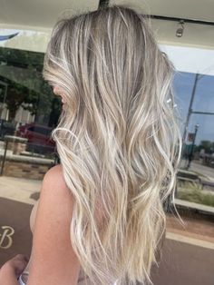 Blonde With Ashy Roots, Dimensional Blonde Shadow Root, Blonde With Baby Lowlights, Light Dimensional Blonde, Root Tap Blonde Balayage, Heavy Babylights Blonde, Pearl Blonde Hair Balayage, Ashy Dimensional Blonde, Blonde Hair With Dimension Low Lights