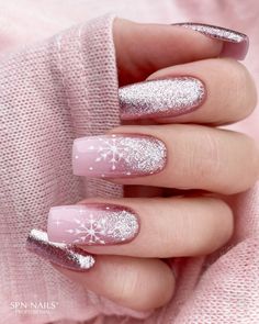 Do wykonania tej stylizajci użyj: 871 Pink Swan, 502 My Wedding Dress i Metal Gel No.4 Rose Gold . . . #blingnails #zimowepaznokcie #winternails #paznokciezimowe #inspiracjepaznokciowe #spn #spnnails Pink Swan, Spring Acrylic Nails, Christmas Gel Nails, Gel Nails Diy, Rose Gold Nails, Blush Nails, Christmas Nails Acrylic, Best Nail Art, Nail Art Kit