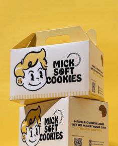 Soft Cookies Packaging, Yellow Packaging, Cookies Packaging, Soft Cookies, Graphisches Design, 광고 디자인, Beer Packaging, Box Packaging Design, Food Packaging Design